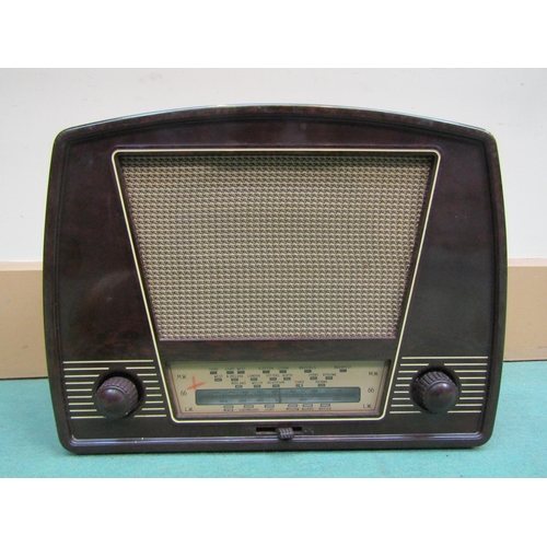 7007 - A Radio Rentals model 66 AC mains operated five valve radio in Bakelite case, serial number 17461. C... 