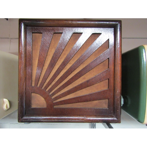 7010 - A 1930's Ormond wooden cased loudspeakers in rising sun fret cut case