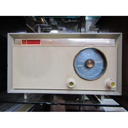 7044 - A Philips B2G25U valve radio in cream and grey plastic case, serial number BA23956. C.1964   (E) £10... 