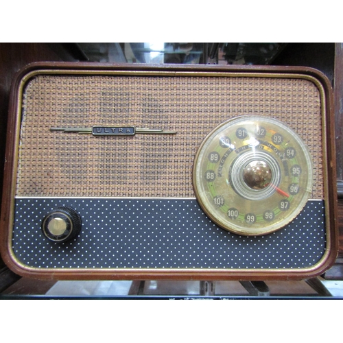 7045 - An Ultra FM950 Troubadour AC/DC mains operated table radio, serial number 11403. C.1957    (E) £10-2... 