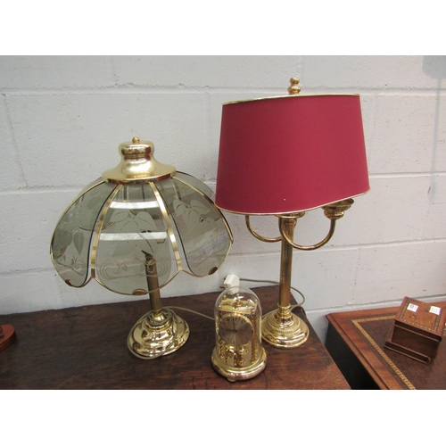 1047 - A modern brass and glass table lamp, a Kuma anniversary clock and twin light lamp (3)