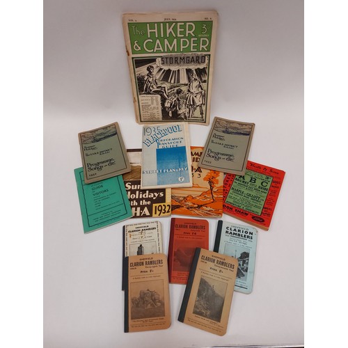 1307 - A selection of 1930's/40's ephemera including Sheffield Clarion ramblers hiking guides, CHA holiday ... 