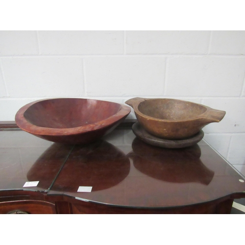 1014 - Two large wooden bowls and a dish (3)