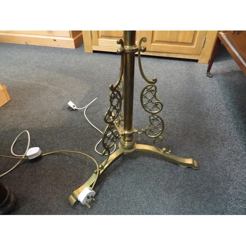 1090 - A late Victorian brass standard oil lamp, converted to electric    (E) £20-30