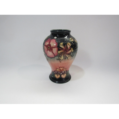 4234 - A Moorcroft baluster 