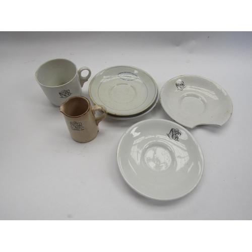 4384 - A quantity of LNER sauces, cup and cream jug a/f