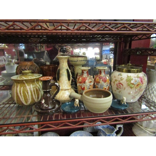 4383 - A small collection of assorted ceramics including pair of Chinese export vases, Wedgwood style jug, ... 