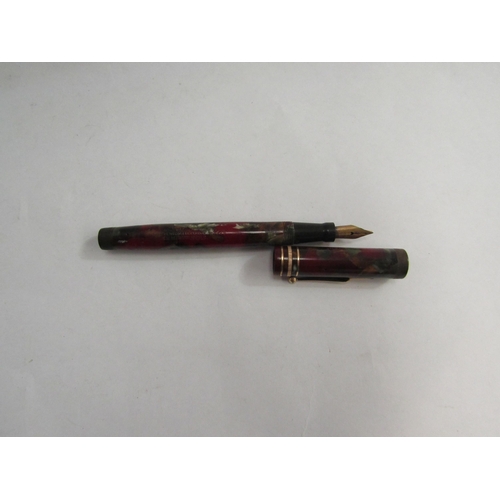 4353 - A Swan fountain pen with 14ct gold nib