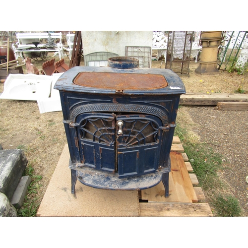 3274 - A blue enamelled 'Intrepid II' stove     (R) £20