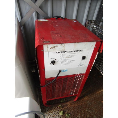 3257 - A Tripower Dri-Air 150 commercial dehumidifier.  DTI FAILURE: Please see information pages