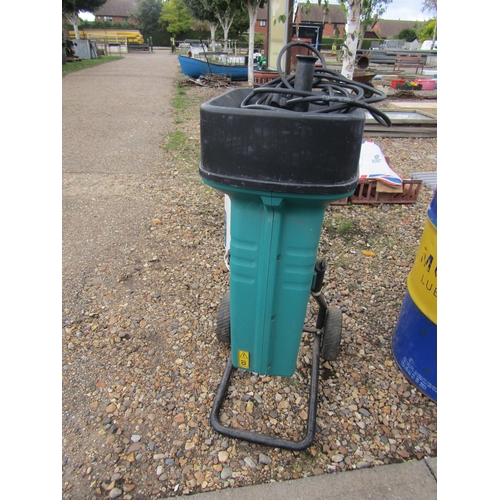 3303 - A Bosch AXT 16-30 garden shredder.  DTI Failure: Please see information pages