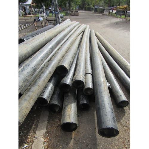 3442 - A large quantity of mixed size heavy duty drainage pipe      (R) £300