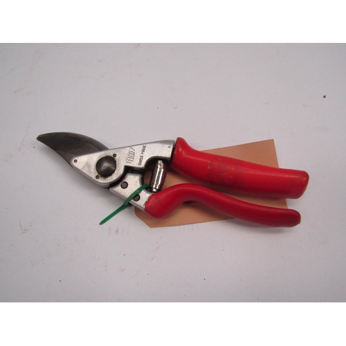 8089 - A pair of Felco 7 French secateurs   (R) £15