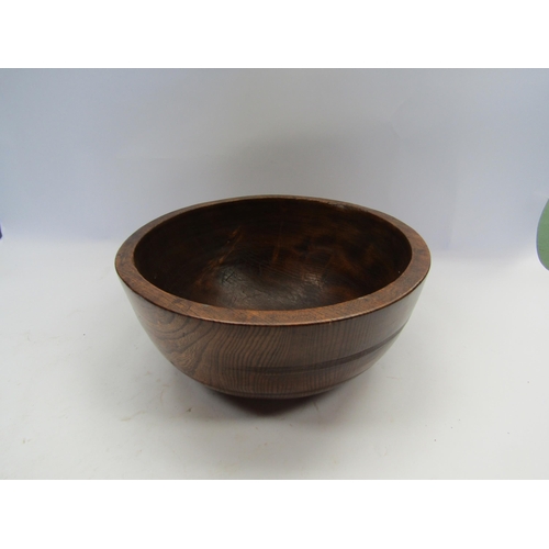 8279 - A late 19th Century elm dough/mixing bowl   (R) £60