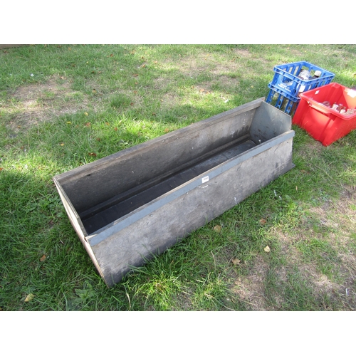 8363 - A wooden trough planter/feeder   (with Lot 8362)  (E) £5-10