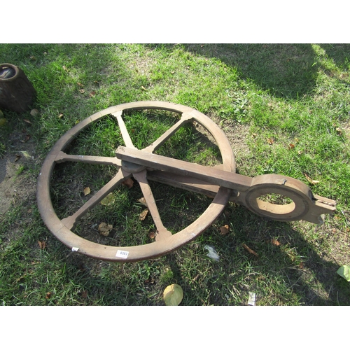 8383 - A wooden pulley wheel