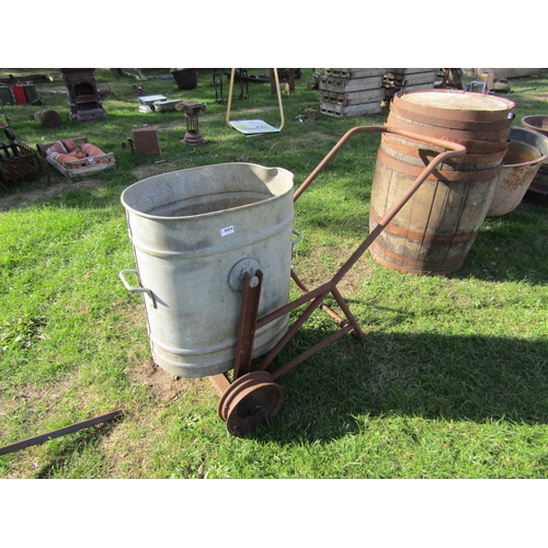 8454 - A galvanised water bowser on iron frame