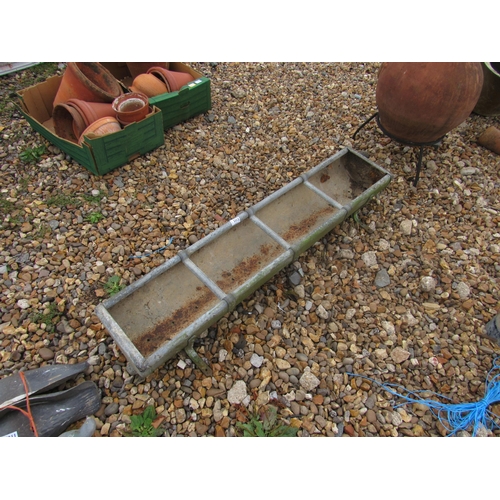 3312 - A galvanised trough with dividers, approx. 4ft