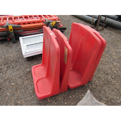 3460 - Four fire extinguisher stands   (E)  £5-8