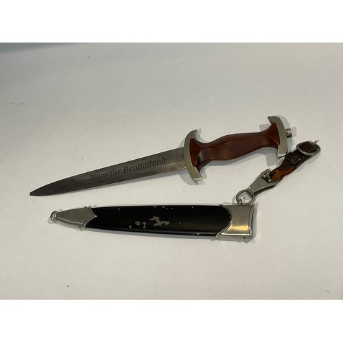 5348 - A Third Reich era German SA Brownshirts dagger, the blade by David Malsch, Steinbach, wooden grip in... 