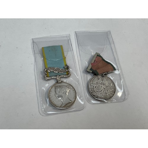 5465 - A Victorian Crimea medal (1854) with Sebastopol clasp named to 1139 PTE. THOMAS BROOKS 39th Regiment... 