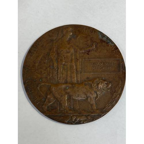 5495 - A WWI memorial plaque / death penny named to WILLIAM MILES METCALFE. Royal Berkshire Regiment, kille... 