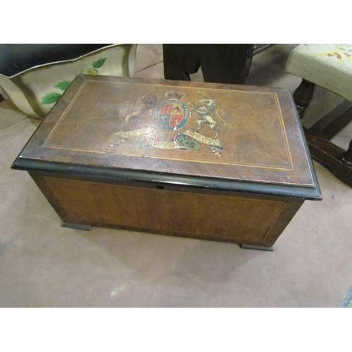 4196 - A Victorian music box with 