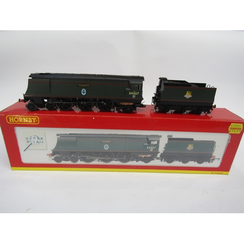 7391 - A boxed Hornby 00 gauge R2221 BR 4-6-2 Battle of Britain Class 34067 