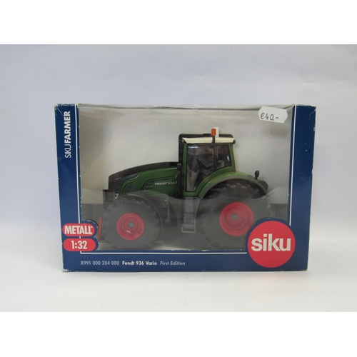 7245 - A boxed Siku Farmer diecast 1:32 scale Fendt 936 Vario Tractor