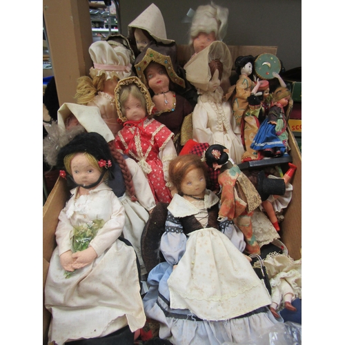 7096 - A collection of mostly cloth character dolls