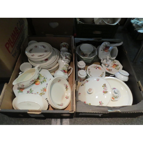 1520 - A quantity of Crown Ducal dinner wares and similar tea set