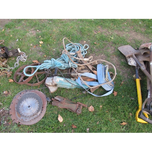 3577 - Ratchet straps, rope, iron wheels and an angle grinder, etc.  DTI Failure: Please see information pa... 