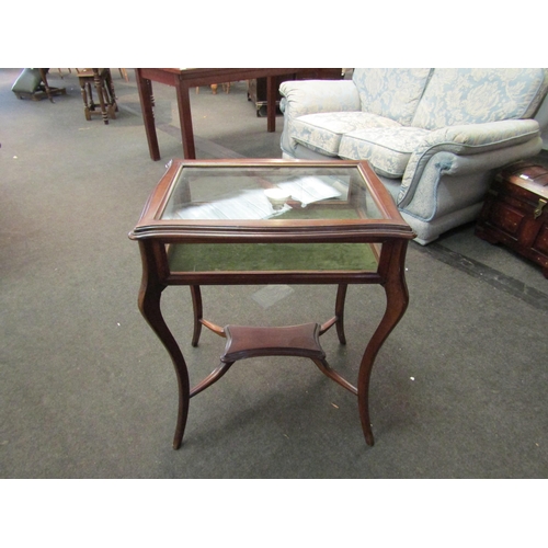 1025 - An Edwardian free-standing bijouterie table with undertier on cabriole legs, 76cm high x 62cm wide x... 