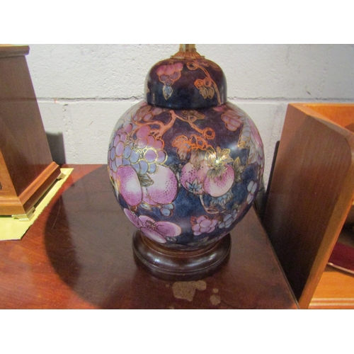 1091 - A table lamp with floral design, an oil lamp and a lantern (3)