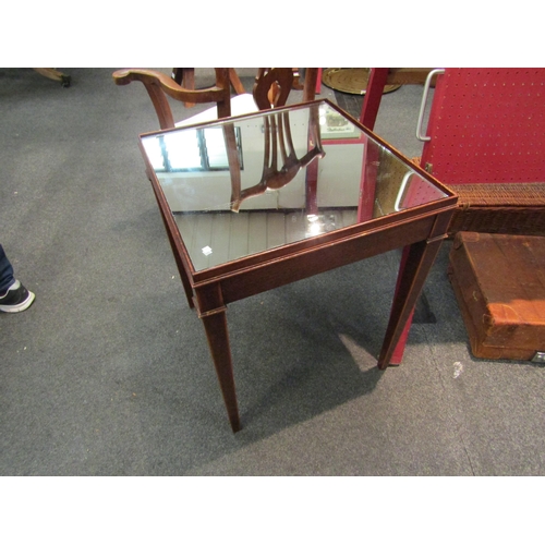 1162 - A pair of square form occasional tables with mirrored tops to spade legs, 63cm high x 51cm wide