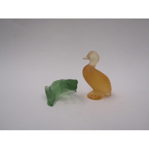 1342 - A Lalique duck and frog