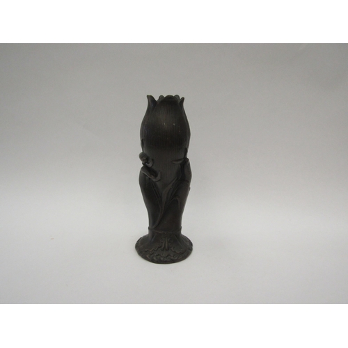 1373 - A hollow cast metal vase of a hand holding a tulip   (E) £8-12