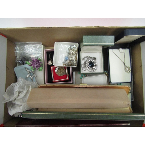 1379 - A quantity of costume jewellery including faux pearls, brooches, necklaces, compact, Ciro watch etc