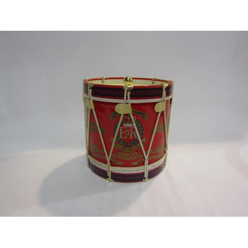 4411 - A Kitsch retro ice bucket in the form of a military drum cased in string