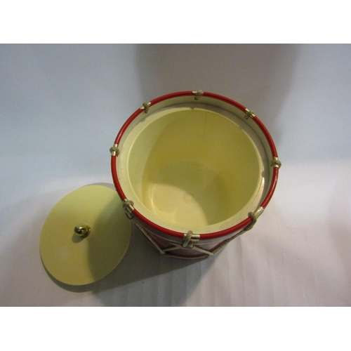 4411 - A Kitsch retro ice bucket in the form of a military drum cased in string