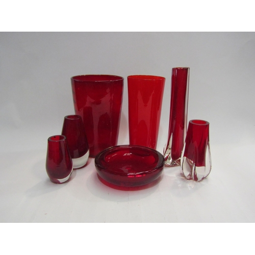 4464 - Seven pieces of mostly Whitefriars red coloured glass vases and bowl