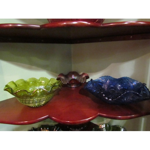 4060 - Eight pieces of Carnival glass, various colours