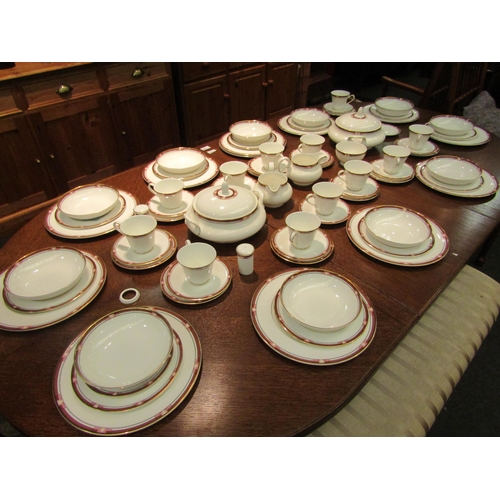 1077 - A Paragon Debenhams 'Delphi' dinner service. Some a/f