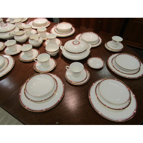 1077 - A Paragon Debenhams 'Delphi' dinner service. Some a/f