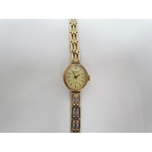 1311 - A 9ct gold lady's Accurist wristwatch