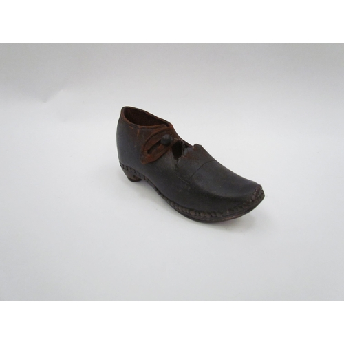 1334 - A 19th Century child's clog for shop display   (R) £15