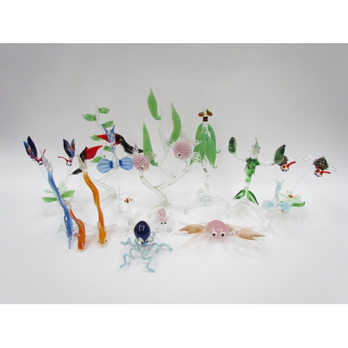 1347 - 15 hand blown glass figures including fish, bees, birds, crabs, octypus