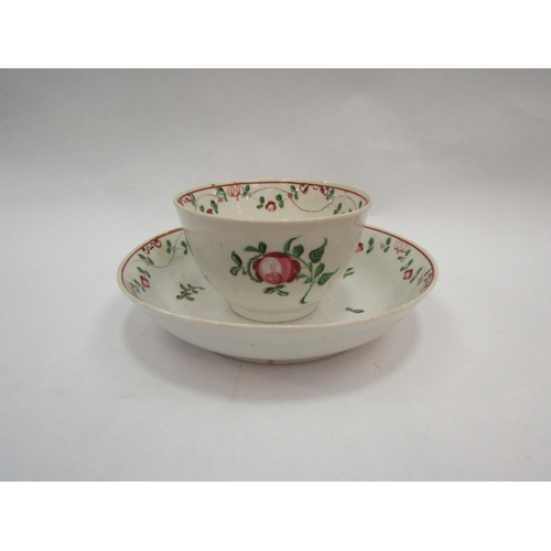 1092 - A late 18th Century New Hall porcelain tea bowl and saucer, floral sprays