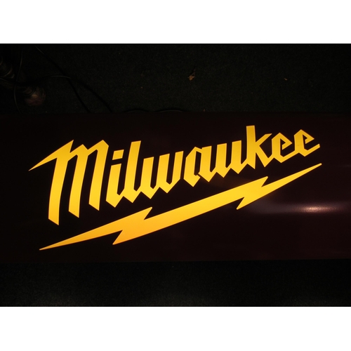 1125 - A Milwaukee advertising display down lighter, 100cm long   (R)  £40 M