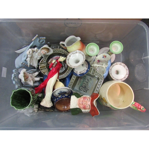 1162 - Two boxes of mixed chinaware including a Masons blue and white meatplate and a ceramic tazza/cake st... 